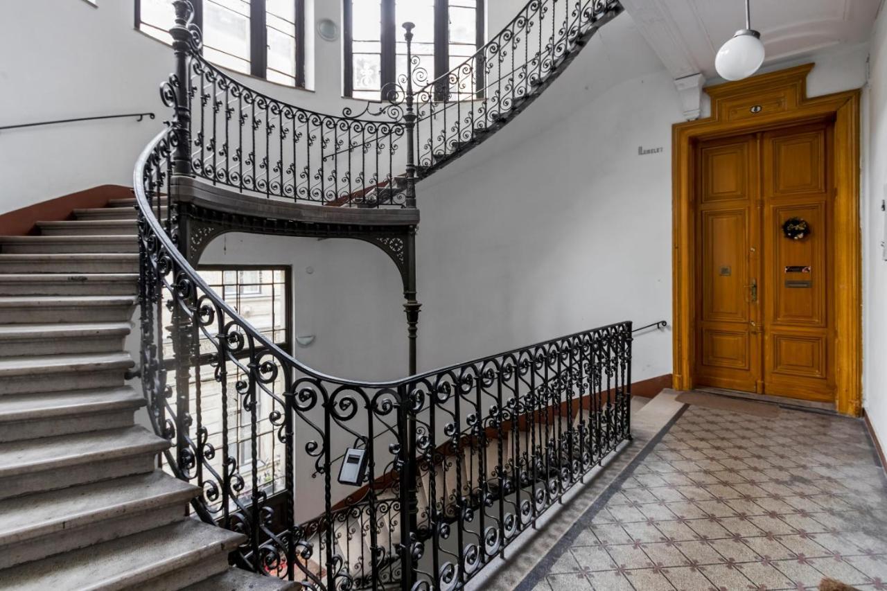Rp1 Apartment Budapest Ngoại thất bức ảnh